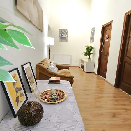 Private Bedroom In Kerepesi Будапешт