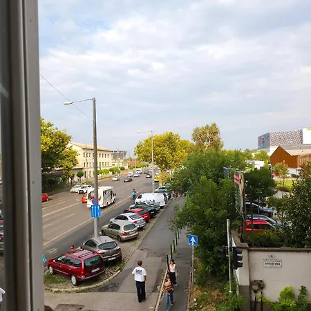 Private Bedroom In Kerepesi * Будапешт