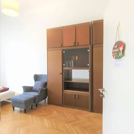 Private Bedroom In Kerepesi Будапешт