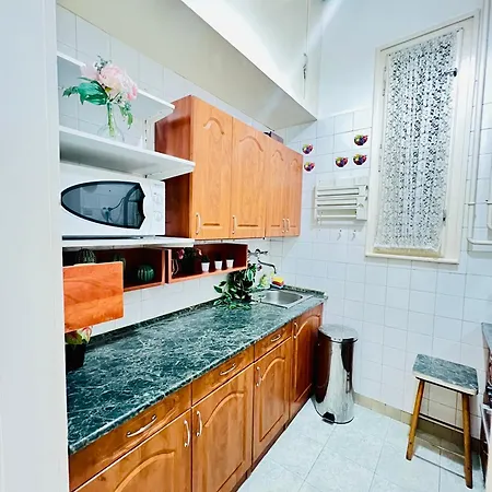 Private Bedroom In Kerepesi *