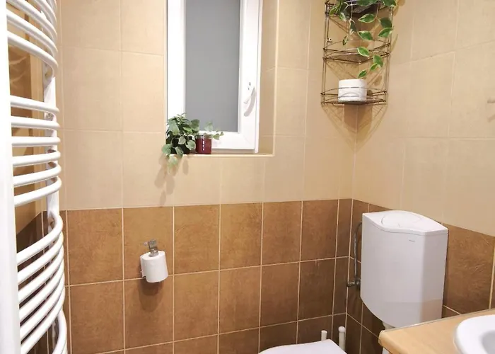 Δωμάτια σε οικογενειακή κατοικία Private Bedroom In Kerepesi
