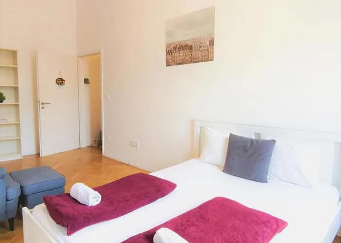 Private Bedroom In Kerepesi * Budapesta