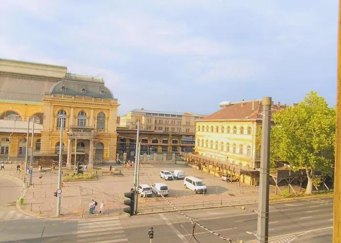 Private Bedroom In Kerepesi Gazde/Camere de închiriat *