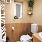 Homestay Private Bedroom In Kerepesi
