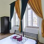 Private Bedroom In Kerepesi Homestay