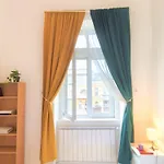 Homestay Private Bedroom In Kerepesi