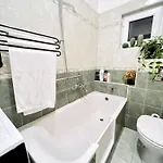 Private Bedroom In Kerepesi *